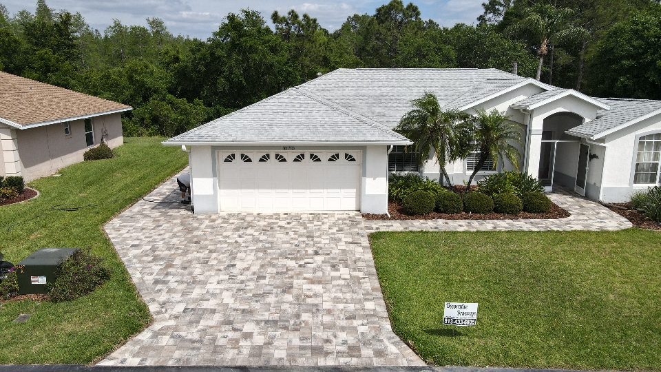 Ariel picture of Gray Brick Pavers Driveway in Tampa