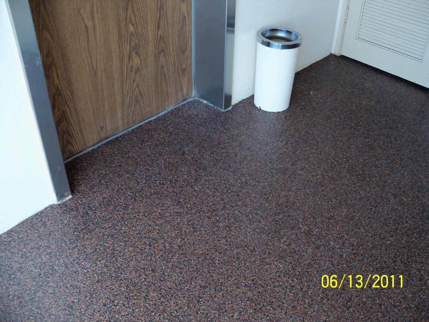 full brown flake epoxy garage floor