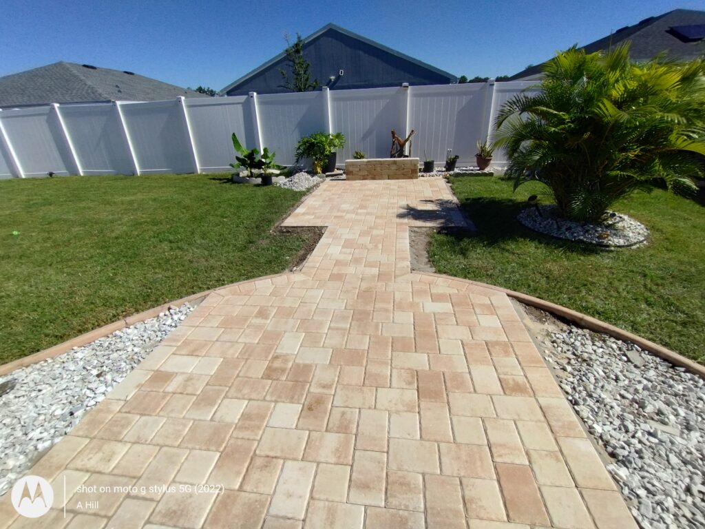 pavers Wesley Chapel walkway & patio with bench